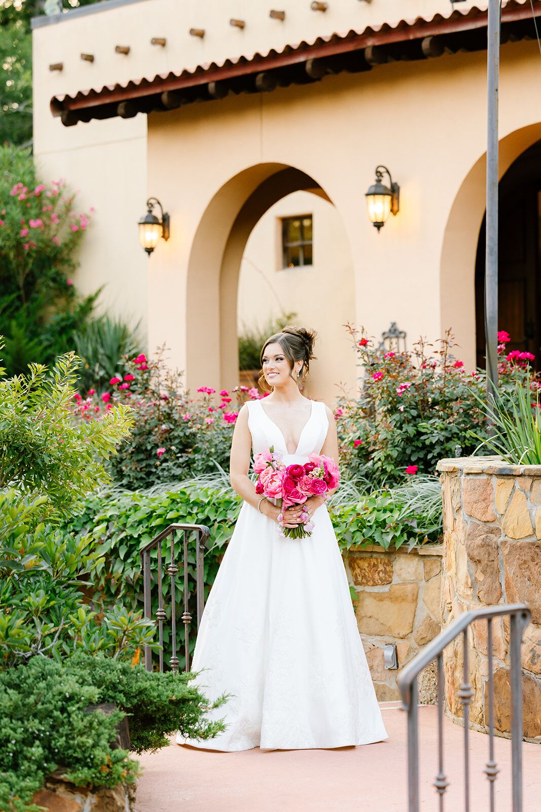 (Photo courtesy of Veil and Vow Photography) (Photo courtesy of Veil and Vow Photography)