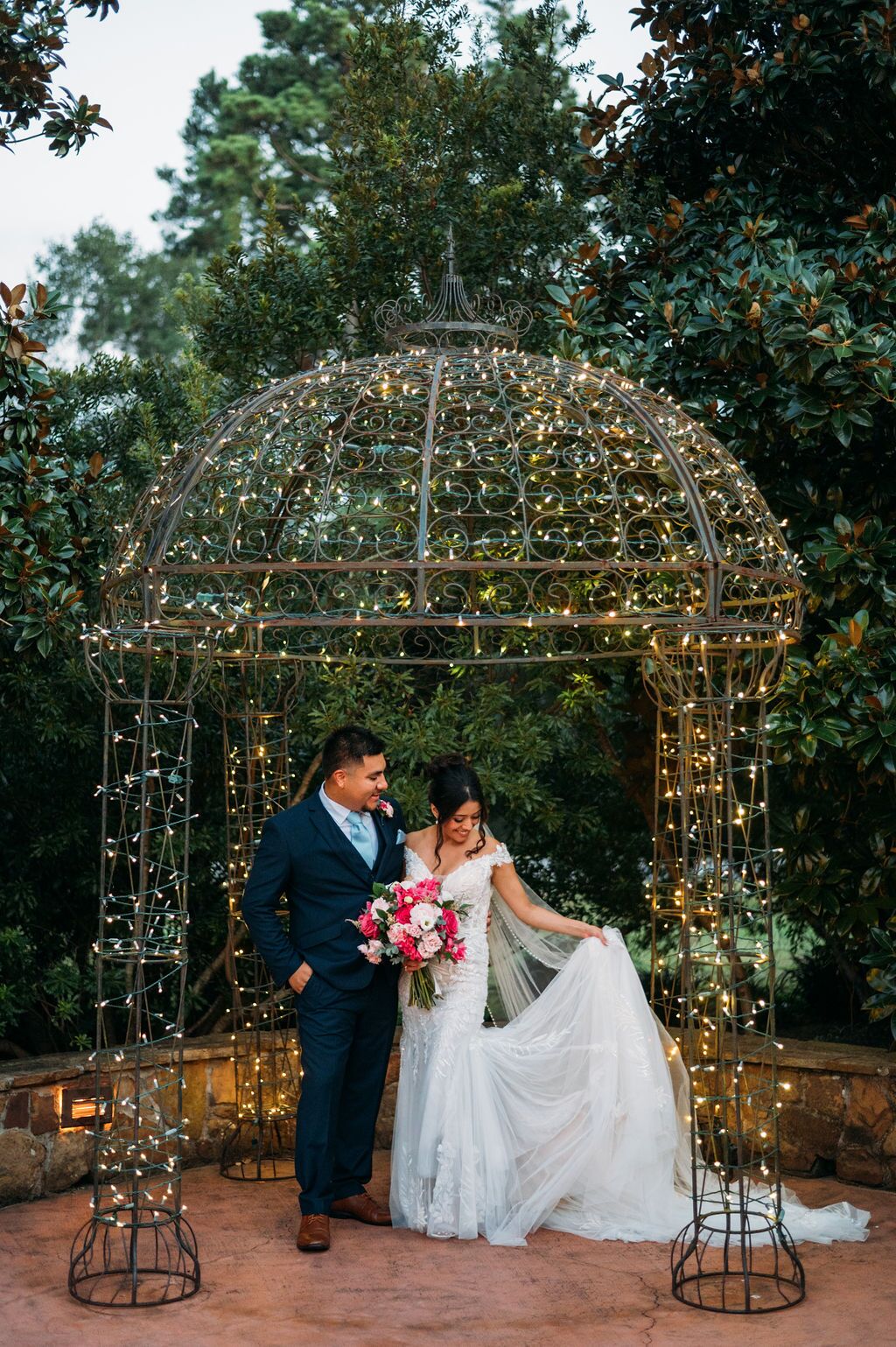 (Photo courtesy of San Angel Photo) (Photo courtesy of San Angel Photo)